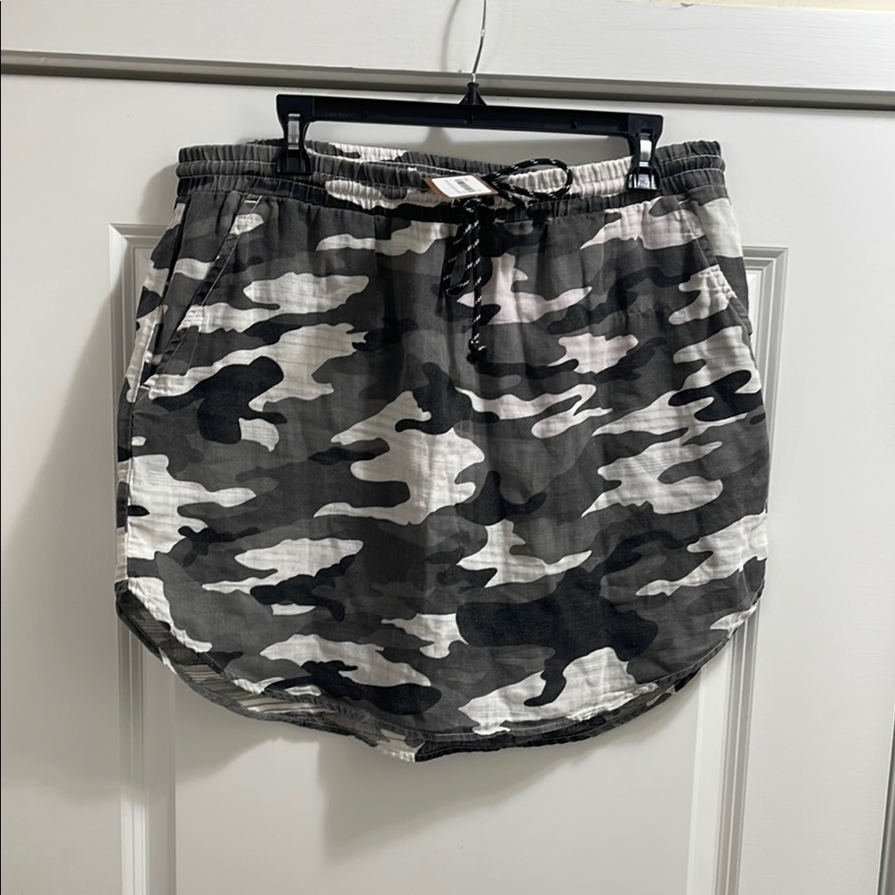 Camouflage Print skirt 100% cotton lg